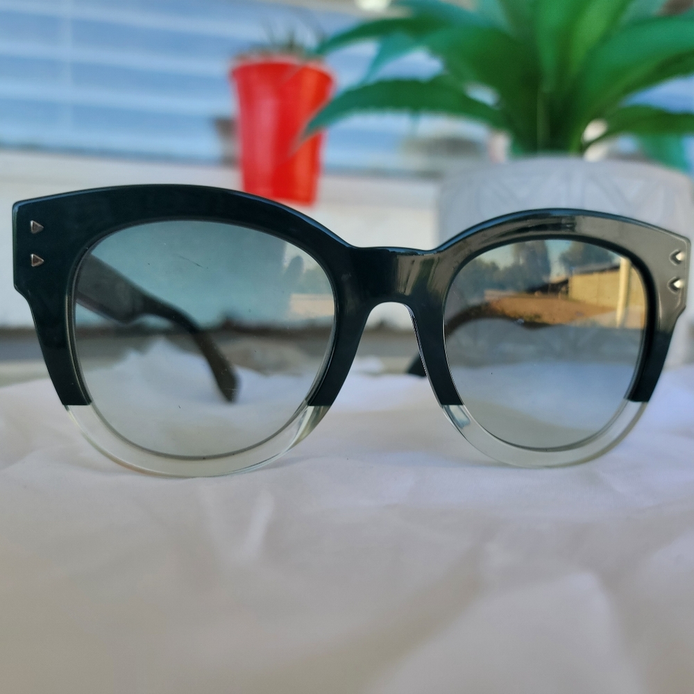 Fendi sunglasses - Picture 10 of 10